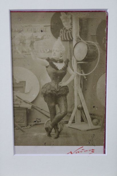NADAR
Photographie figurant une femme en...