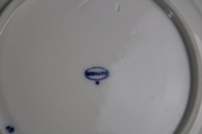 MEISSEN 
Réunion d'éléments de service de...