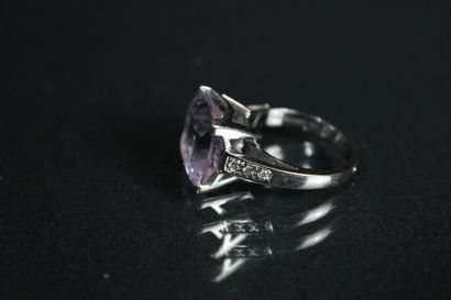MAUBOUSSIN
Bague en or gris 18K (750/1000)...