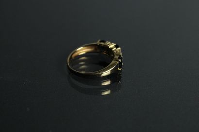 Bague en or jaune 18K (750/1000) sertie de...