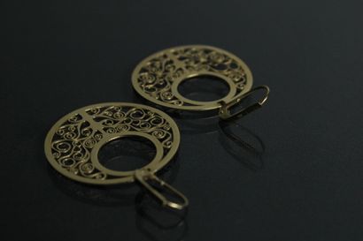 Paire de boucle d'oreille en or 18K (750/1000)...