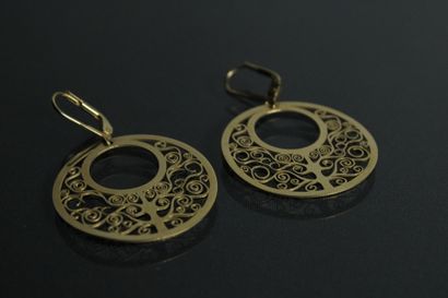 Paire de boucle d'oreille en or 18K (750/1000)...