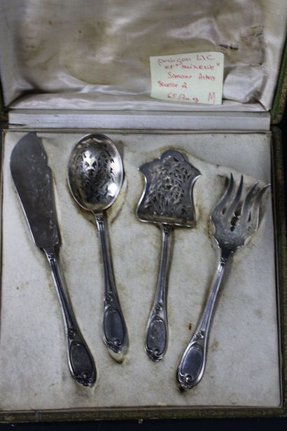 Service à glace en argent (800/1000), le...