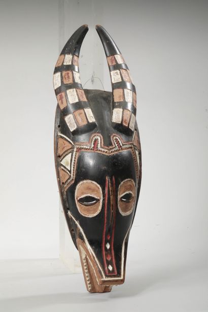 Ivory Coast ZAOULI GOURO mask
H.43cm 

Provenance:...