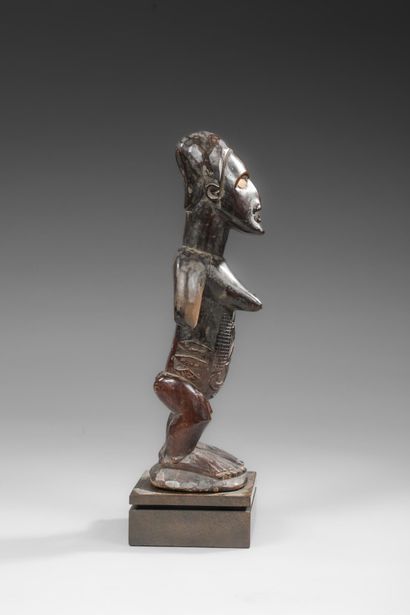 RDC/ZAÏRE - BEMBE
Statue cultuelle nommée...