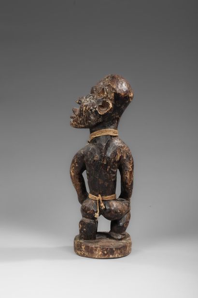 Nkisi statue from Congo
Wood, metal inclusion,...