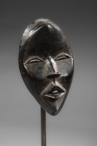 IVORY COAST - DAN
Dislocated mask
Wood -...