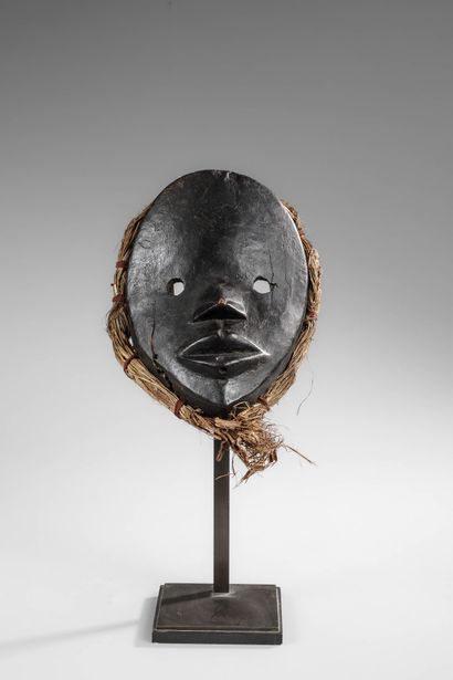 IVORY COAST - DAN
Racing mask
Wood - H. 23...