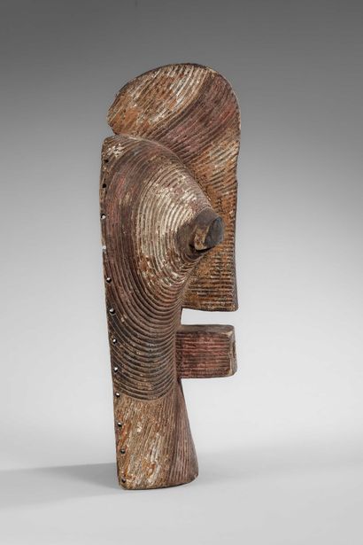 RDC/ZAÏRE - SONGYE
Kifwebe mask
Wood, white,...