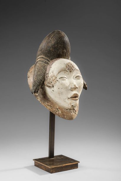 GABON - PUNU
Masque Mukuyi - dit masque blanc
Les...