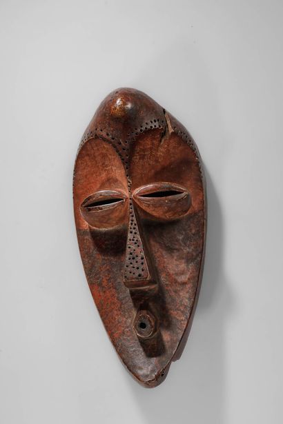 RDC / ZAÏRE - LWALWA
Beau masque d'initiation...