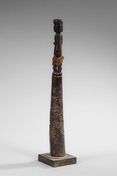 GABON - FANG - Oracle surmounted by a statuette...