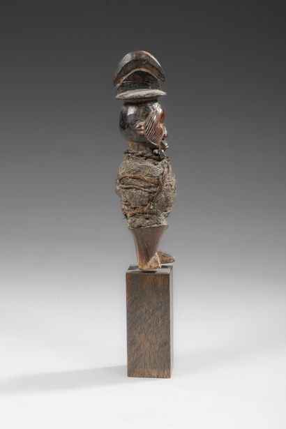 RDC / ZAIRE - TEKE
BUTI cult statue representing...