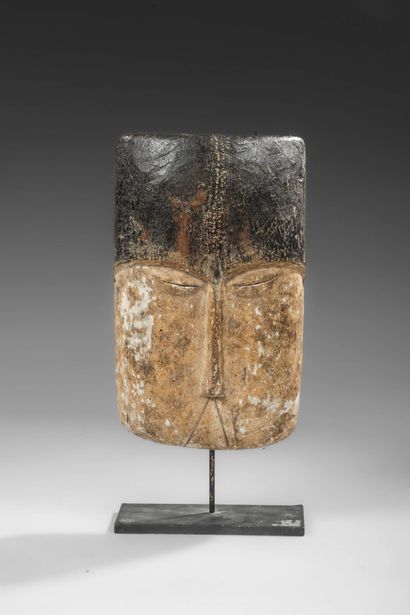 Beautiful minimalist hut mask from the Ubangi...