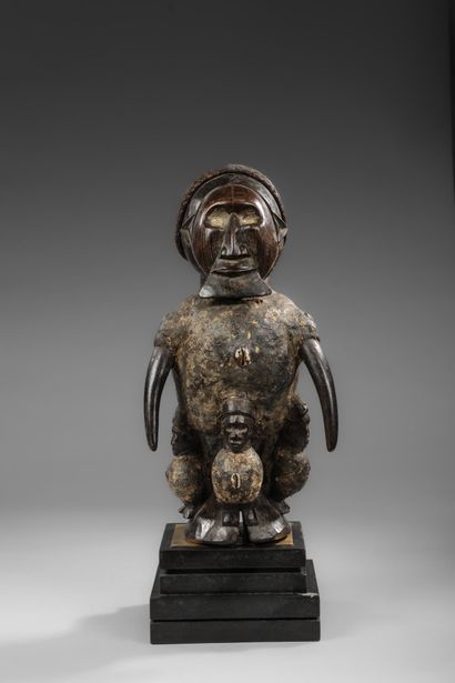DRC/ZAIRE - TEKE - Figure of a protective...