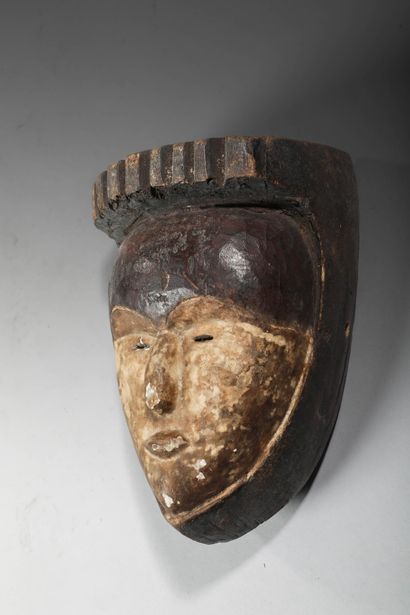 GABON - Second-generation Fang mask - Wood,...