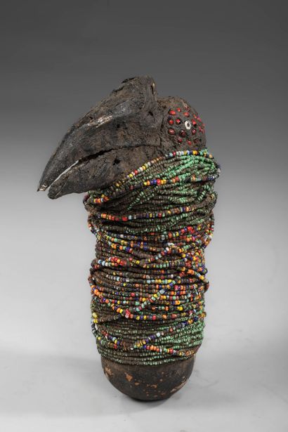RDC - Beaded oracle formed from a hornbill...
