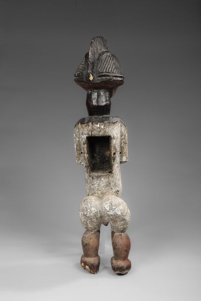 GABON - AMBETE
Figure d'ancêtre dont la cavité...