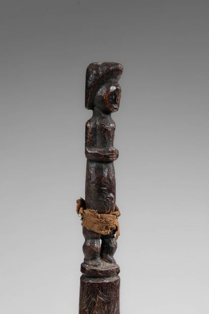 GABON - FANG - Oracle surmounted by a statuette...