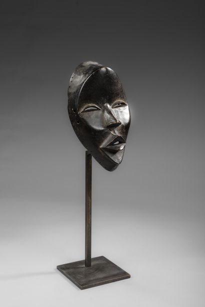 IVORY COAST - DAN
Dislocated mask
Wood -...