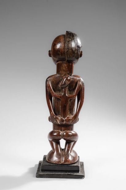 RDC/ZAÏRE - BEMBE
Statue cultuelle nommée...