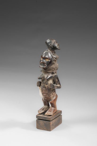 RDC/ZAÏRE - BEMBE
Biteki cult statue in the...