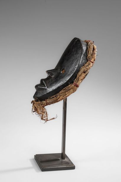 IVORY COAST - DAN
Racing mask
Wood - H. 23...
