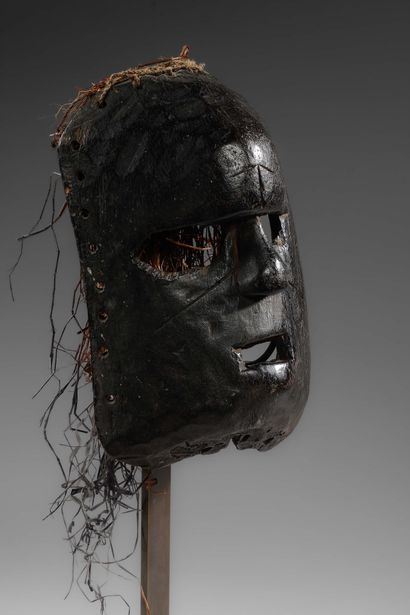 RDC / ZAIRE - ITURI
Very old mask from the...