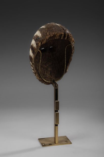 GABON - FANG
Ngon-ntang ritual mask much...