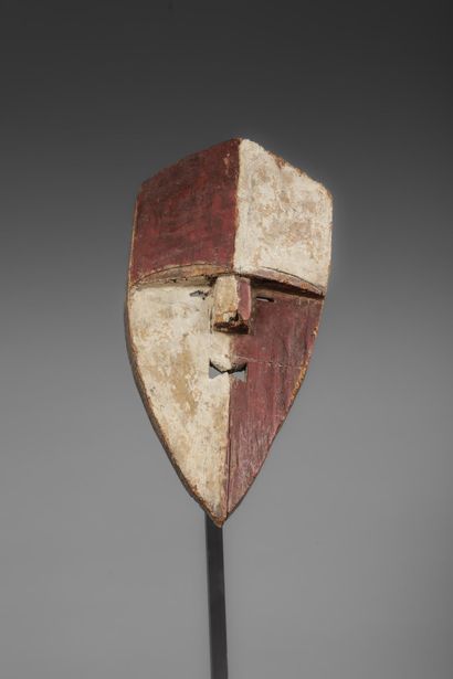 RDC/ZAÏRE - Suku hut mask alternating red...