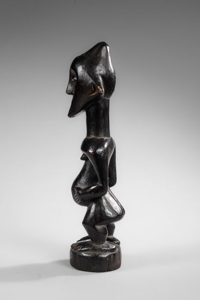 RDC/ZAÏRE - Figure of an ancestor with his...