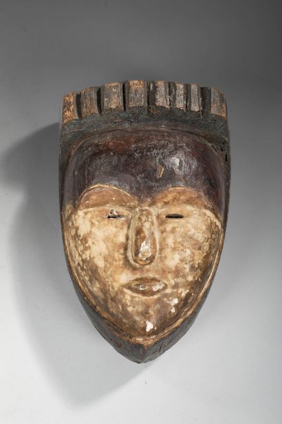 GABON - Second-generation Fang mask - Wood,...