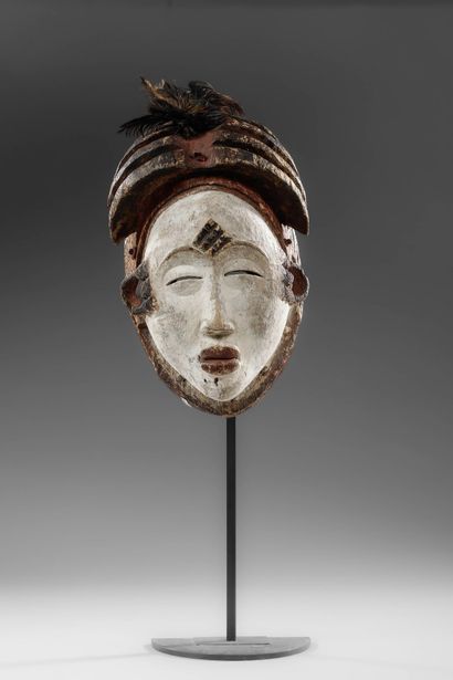 GABON - PUNU
Mukuyi mask - known as a white...