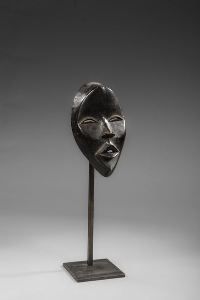 IVORY COAST - DAN
Dislocated mask
Wood -...