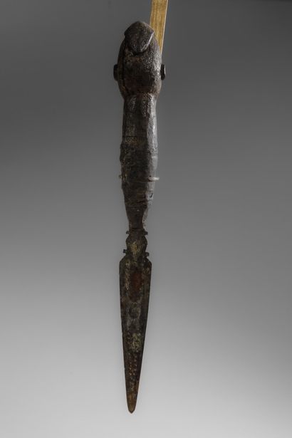 Ceremonial cephalomorphic knife KONGO
Wood,...