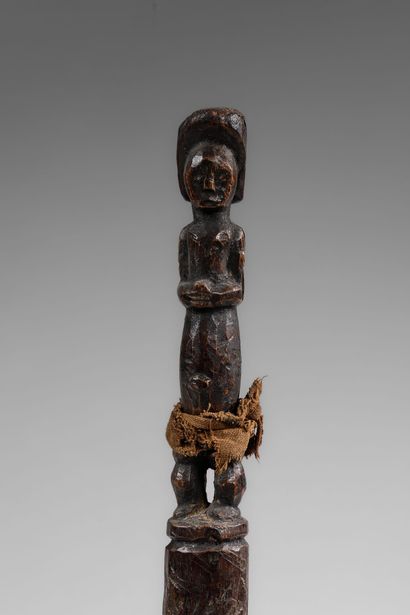 GABON - FANG - Oracle surmounted by a statuette...