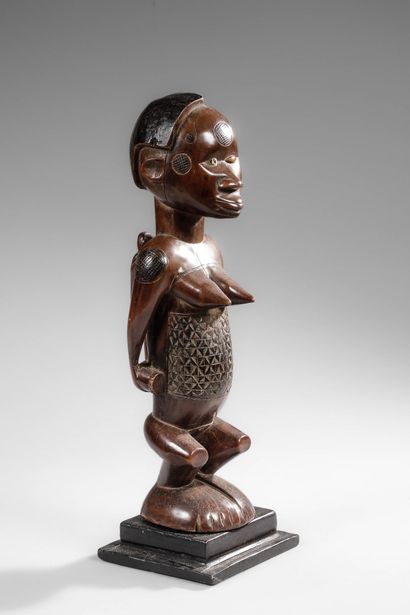 RDC/ZAÏRE - BEMBE
Statue cultuelle nommée...