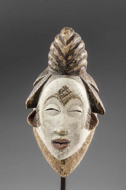 GABON - PUNU
Masque Mukuyi - dit masque blanc
Bois...
