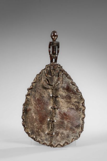 GABON - FANG - Ceremonial fan whose handle...