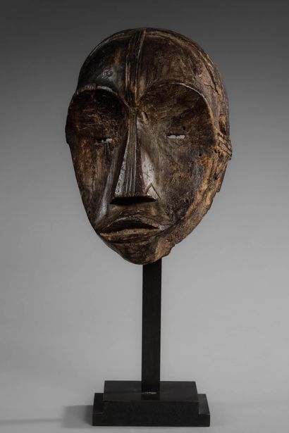OUBANGUI - Munagende circumcision mask -...