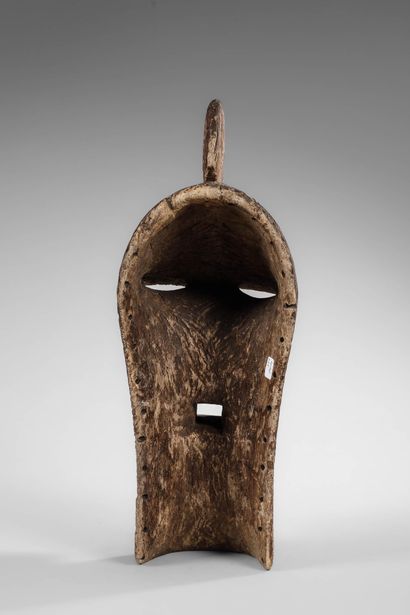 RDC/ZAÏRE - SONGYE
Kifwebe mask
Wood, white,...