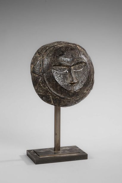NIGERIA - EKPO/EKET 
These round masks are...