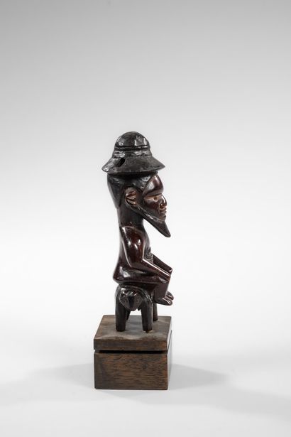 RDC/ZAÏRE - BEMBE
Cult statue named Biteki....