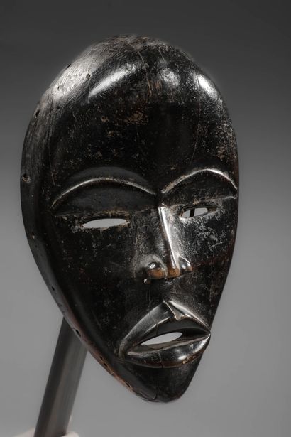IVORY COAST - DAN - Guego bush spirit face...