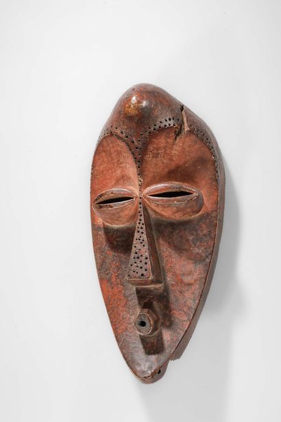 RDC / ZAÏRE - LWALWA
Beau masque d'initiation...