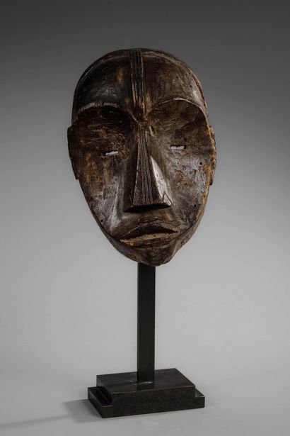 OUBANGUI - Munagende circumcision mask -...