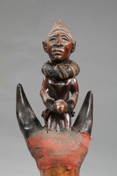 RDC / ZAÏRE 
Marotte représentant un personnage...