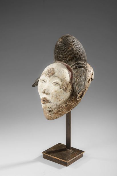 GABON - PUNU
Masque Mukuyi - dit masque blanc
Les...