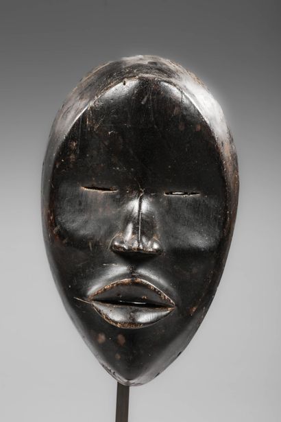 IVORY COAST - DAN - Guego bush spirit face...