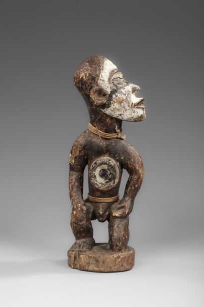 Nkisi statue from Congo
Wood, metal inclusion,...